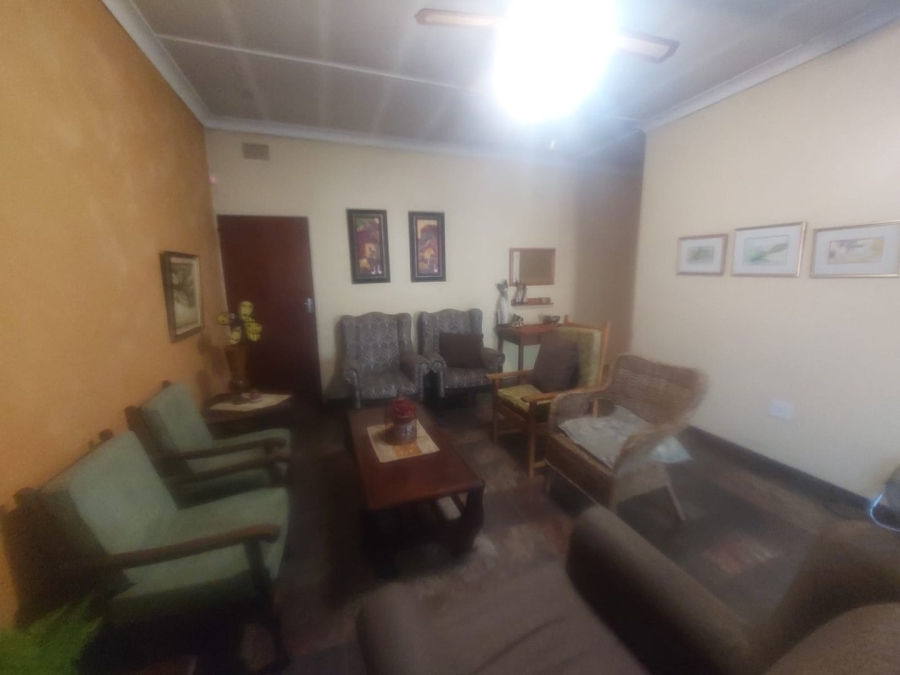 4 Bedroom Property for Sale in Oos Einde North West